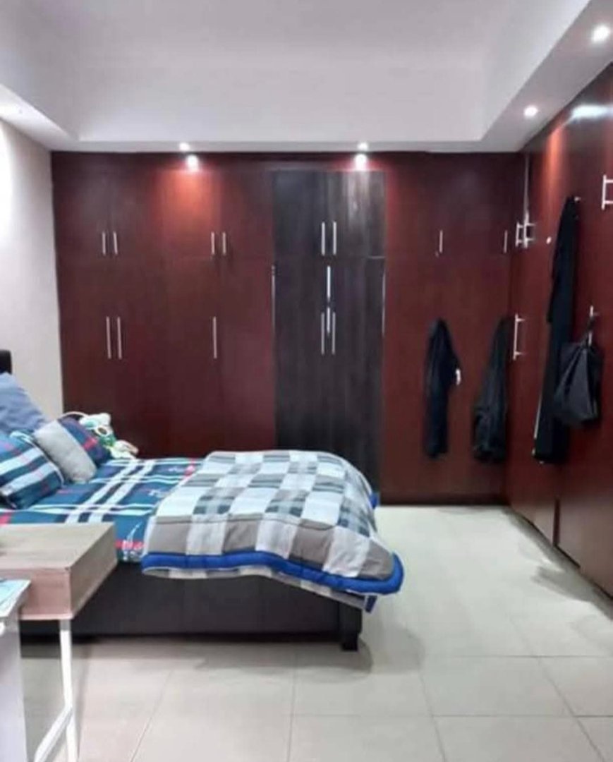  Bedroom Property for Sale in Highlands Estate Western Cape